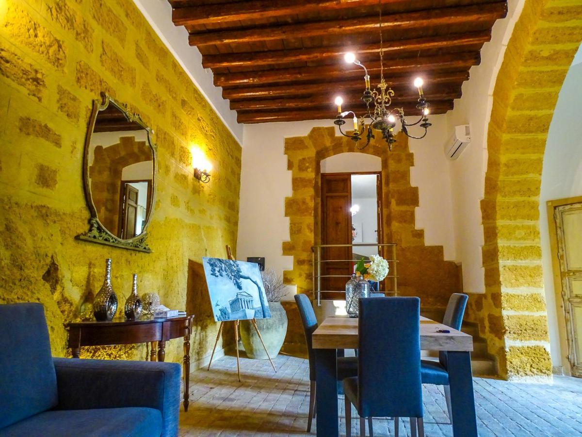 Villa La Lumia B&B Suites & Apartments Agrigento Kültér fotó